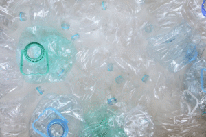 Recyclage plastique en entreprise : solutions efficaces en Suisse
